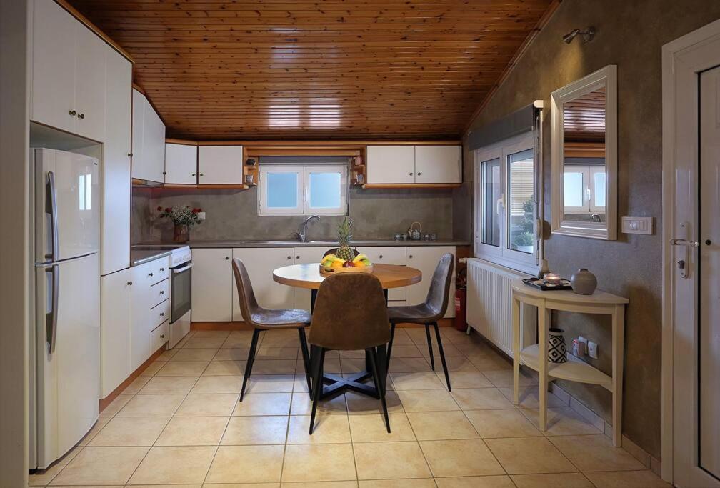 Apartmán "Elegant & Quiet House" Igumenica Exteriér fotografie