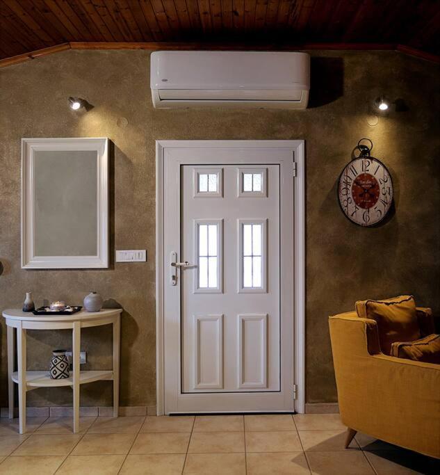 Apartmán "Elegant & Quiet House" Igumenica Exteriér fotografie